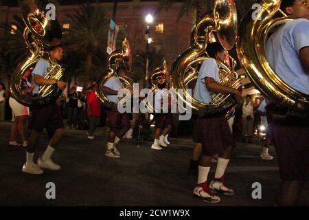 Tuba Spieler in Parade Stockfoto