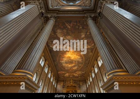 Gemalte Halle aus dem Vestibül, Old Royal Naval College, Greenwich, London, Großbritannien Stockfoto