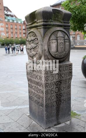 Copenhagen Zero Kilometer Stein am Rathausplatz Stockfoto