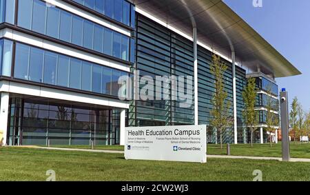 Der Health Education Campus von Case Western Reserve und die Cleveland Clinic in Cleveland, Ohio, USA. Der Samson Pavilion ist Gastgeber der ersten 2020 Präsidentschaftsdebatten, die am 29. September 2020 zwischen Joe Biden und Donald Trump abgehalten wurden. Stockfoto