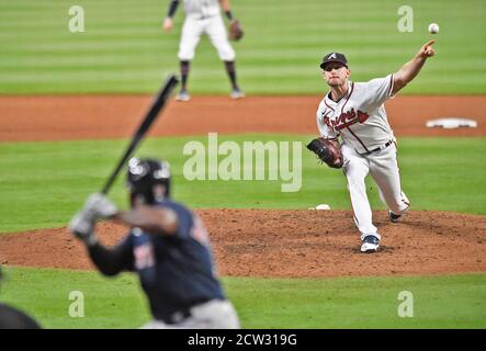 Atlanta, GA, USA. September 2020. Atlanta Braves Pitcher Grant Dayton liefert einen Pitch während der vierten Inning eines MLB-Spiels gegen die Boston Red Sox im Truist Park in Atlanta, GA. Austin McAfee/CSM/Alamy Live News Stockfoto