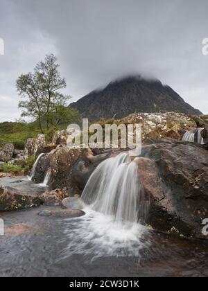 Die berühmten Wasserfälle in Glencoe Stockfoto