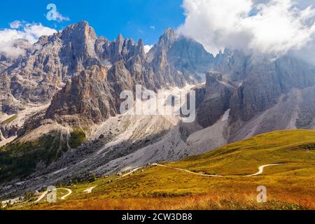 Tolle aussicht auf san martino di castrozza Palagroup Stockfoto