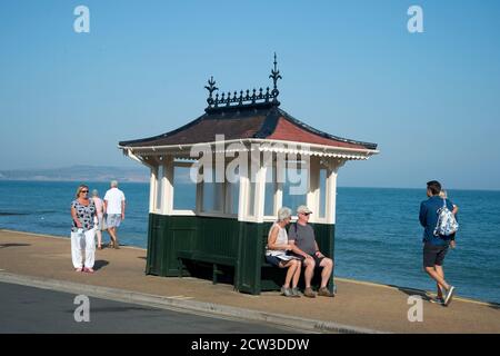 Isle of Wight, September 2020. Shanklin. Esplanade. Viktorianisches Schutzhaus. Stockfoto