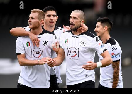 Cesena, Italien. September 2020. CESENA, ITALIEN - 27. September 2020: Andrej Galabinov von Spezia Calcio feiert nach einem Tor während der Serie EIN Fußballspiel zwischen Spezia Calcio und US Sassuolo. (Foto von Nicolò Campo/Sipa USA) Quelle: SIPA USA/Alamy Live News Stockfoto