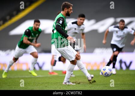 Cesena, Italien. September 2020. CESENA, ITALIEN - 27. September 2020: Domenico Berardi von US Sassuolo erzielt einen Elfmeterstoß während des Fußballspiels der Serie A zwischen Spezia Calcio und US Sassuolo. (Foto von Nicolò Campo/Sipa USA) Quelle: SIPA USA/Alamy Live News Stockfoto