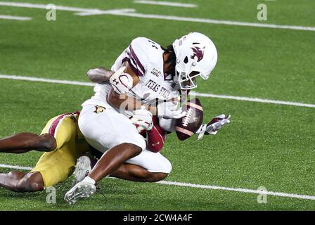 Alumni-Stadion. September 2020. MA, USA; der Texas State Bobcats Wide Receiver Travis Graham (14) macht beim NCAA-Fußballspiel zwischen Texas State Bobcats und Boston College Eagles im Alumni Stadium einen Fang. Anthony Nesmith/CSM/Alamy Live News Stockfoto