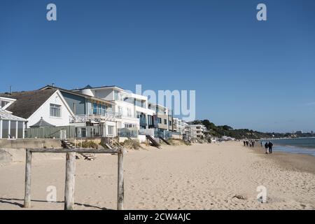 Teure High-End-Hotels am Strand in Sandbanks Poole Dorset Stockfoto