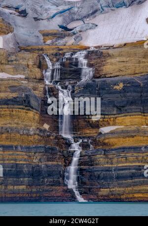 Wasserfall - Bow Lake Banff National Park, Alberta, Kanada Stockfoto