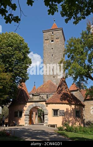 Burgturm und Burgtor, Altstadt, Rothenburg ob der Tauber, Mittelfranken, Bayern, Deutschland Stockfoto