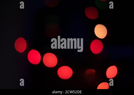 Weihnachten Bokeh Hintergrund mit Weihnachtsbeleuchtung aus Fokus, bunte Bokeh Stockfoto