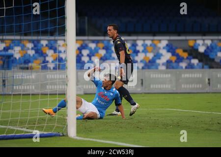 Neapel, Kampanien, Italien. September 2020. Während des italienischen Serie A Fußballmatches SSC Napoli gegen FC Genua am 27. September 2020 im San Paolo Stadion in Neapel.im Bild: LOZANO Credit: Fabio Sasso/ZUMA Wire/Alamy Live News Stockfoto