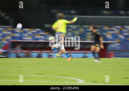 Neapel, Kampanien, Italien. September 2020. Während der italienischen Serie A Fußballspiel SSC Napoli gegen FC Genua am 27. September 2020 im San Paolo Stadion in Neapel.im Bild: Kredit: Fabio Sasso/ZUMA Wire/Alamy Live News Stockfoto