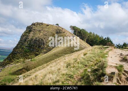 Wanderweg entlang des Great Ridge von Mam Tor nach Back Tor und Lose Hill, Derbyshire, Peak District, Großbritannien Stockfoto