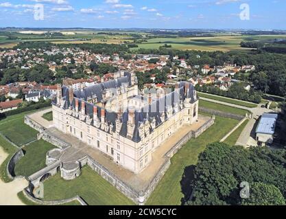 Frankreich, Val d'Oise, Ecouen, das Nationalmuseum der Renaissance (Luftaufnahme) Stockfoto