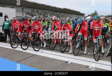 Start des Rennens während der UCI World Road Championships 2020, Männer Elite Road Race, am 27. September 2020 bei Autodromo Enzo und Dino Ferrari in Imola, Italien - Foto Laurent Lairys / DPPI Credit: LM/DPPI/Laurent Lairys/Alamy Live News Stockfoto