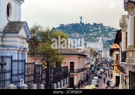 Quito, Ecuador - El Panecillo mit Blick auf die Altstadt Stockfoto