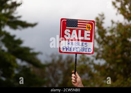 Washington, DC, USA, 27. September 2020. Im Bild: Der Protest war Teil der landesweiten Kundgebungen, um US-Senatoren zu fordern, dass sie eine neue Justiz des Obersten Gerichtshofs nicht bestätigen, bis ein neuer Präsident eingeweiht wird, wie sie es mit Präsident Obamas Nominierten im Wahljahr 2016 taten. Kredit: Allison C Bailey/Alamy Live Nachrichten Stockfoto