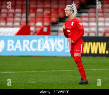 Crawley, Großbritannien. Februar 2018. CRAWLEY, ENGLAND - SEPTEMBER 27: Mollie Green von Birmingham City LFC feiert ihre Strafe während des Vitality Women's FA Cup Matches zwischen Brighton und Hove Albion Women und Birmingham City Women im Broadfield Stadium am 27. September 2020 in Crawley, England Credit: Action Foto Sport/Alamy Live News Stockfoto