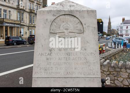 Das Anzac-Kriegsdenkmal für freiwillige Truppen, die in Gallipoli kämpften, wurde auf der Weymouth Esplanade, Dorset UK, errichtet Stockfoto