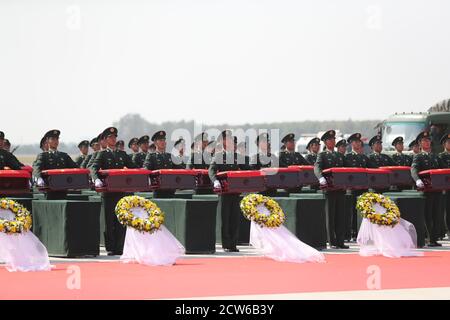 Shenyang, China. September 2020. 117 Märtyrerreste kommen am 27. September 2020 aus Südkorea in Shenyang, Liaoning, China, nach Hause.(Foto: TPG/cnsphotos) Quelle: TopFoto/Alamy Live News Stockfoto