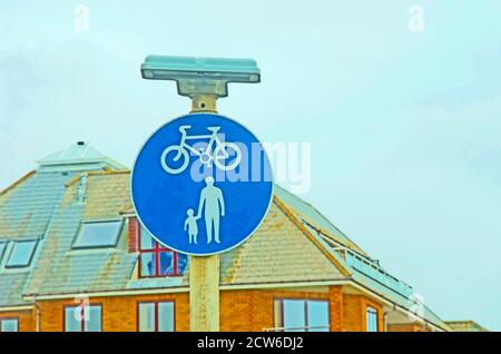 Fußgänger- und Fahrradschild Seaford Sussex England Vereinigtes Königreich Königreich Stockfoto