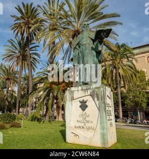 Ramon Llull, Horacio de Eguía, 1966, Bronce y piedra, Paseo de Sagrera, Palma, Mallorca, balearen, Spanien Stockfoto