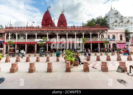 Blick auf die berühmte Digambar Jain mandir in Chandni Chowk In Shahjahanabad Bereich des alten Delhi Stockfoto