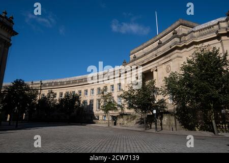 Civic Center und Le Mans Crescent in Bolton Lancashire Juli 2020 Stockfoto