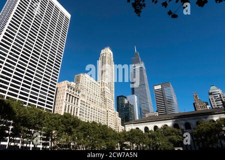 W.R. Grace Building, 500 Fifth Avenue und ein Vanderbilt Turm über Bryant Park, NYC Stockfoto