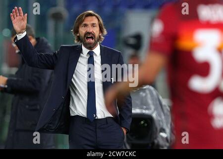 Juventus-Cheftrainer Andrea Pirlo reagiert während der italienischen Meisterschaft Serie A Fußballspiel zwischen AS Roma und Juventus FC am 27. September 2020 ein Stockfoto