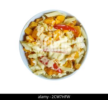 Squash, Ricotta sage Pasta backen. Parmesan und durch den Squash mit etwas Würze falten. Stockfoto