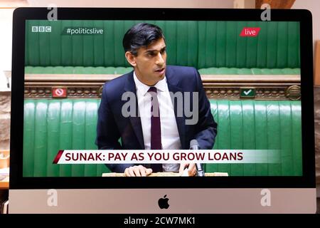 Rishi Sunak, Schatzkanzler im Unterhaus, der den Winterwirtschaftsplan während einer Fernsehsendung vom 24. September 2020 in London, England, ablieferte Stockfoto