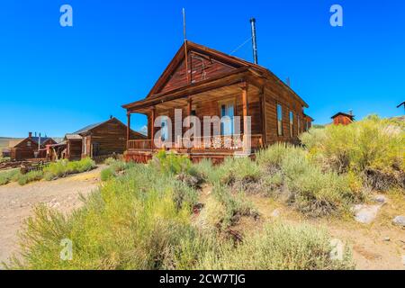 Seiler Haus aus dem 19. Jahrhundert, Besitzer des Salons an den Hauptstraßen. Bodie State Historic Park, California Ghost Town. In den Vereinigten Staaten von Amerika Stockfoto