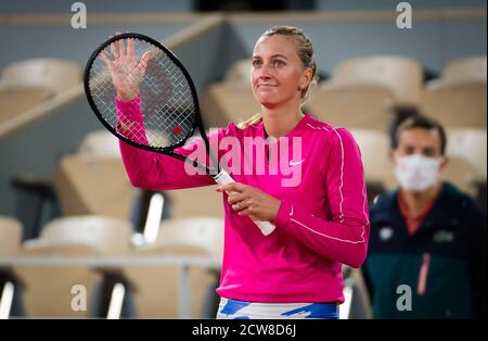 Petra Kvitova aus der Tschechischen Republik nach dem Gewinn der ersten Runde beim Roland Garros 2020, Grand Slam Tennisturnier, am 28. September 2020 im Roland Garros Stadion in Paris, Frankreich - Foto Rob Prange / Spanien DPPI / DPPI Credit: LM/DPPI/Rob Prange/Alamy Live News Stockfoto