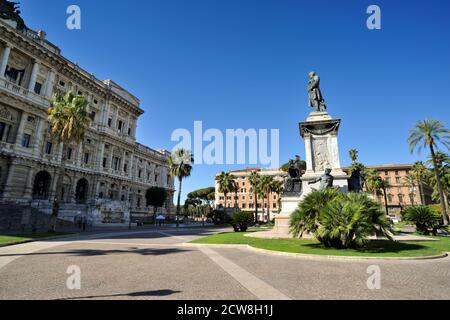 Justizpalast und Cavour Monument, Piazza Cavour, Rom, Italien Stockfoto