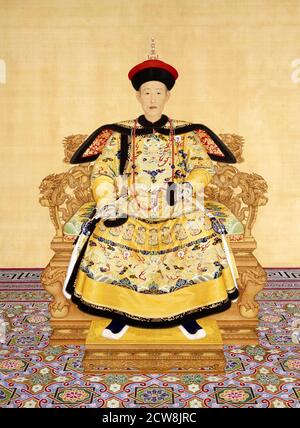 Der Kaiser Qianlong im Hofkleid von Giuseppe Castiglione (1688-1766, chinesischer Name lang Shining), 1736. Der Kaiser Qianlong (1711-1799) war der 6. Kaiser der Qing Dynastie in China Stockfoto