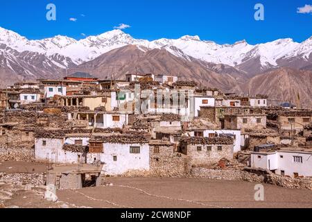 NAKO Dorf (3625 m) ist das größte im oberen Spiti Tal, Himachal Pradesh, Indien Stockfoto