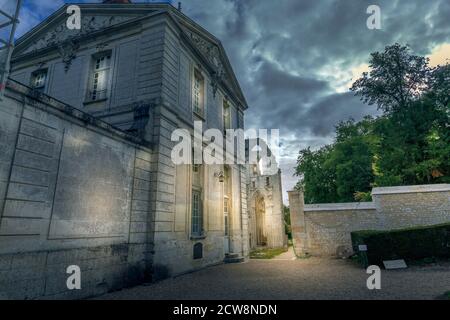 SAINT WANDRILLE, FRANKREICH - August circa, 2020. Gebäude mit einigen Ruinen des Klosters des heiligen Condedus Mönch, zerstört während des 1944. Weltkrieges in Norm Stockfoto