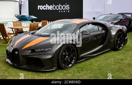 Bugatti Chiron - das schnellste Auto der Welt auf dem Salon Privé 2020 im Blenheim Palace, Oxfordshire Stockfoto