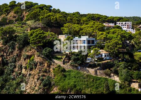 Der GR-92 Küstenweg nach Tossa de Mar an der Costa Brava in Katalonien, Spanien Stockfoto