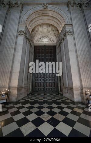 Innenraum der St Paul's Cathedral in London, Großbritannien Stockfoto