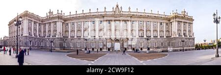 Palacio Real en la plaza de Oriente. Madrid Ciudad. España. Es el palacio más grande de Europa. Stockfoto