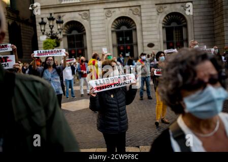 Barcelona Spanien. September 2020. Katalanische Anhänger der Unabhängigkeit versammeln sich in Barcelona, nachdem der spanische Oberste Gerichtshof den katalanischen Präsidenten Quim Torra für Ungehorsam disqualifiziert hat. Quelle:Jordi Boixareu/Alamy Live News Stockfoto