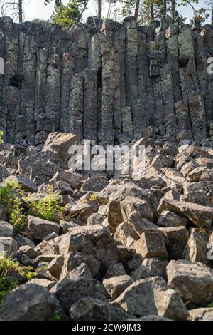 Sheepeater Cliff im Yellowstone National Park Stockfoto