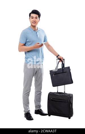 Nehmen Sie das Gepäck Business Mann machen einen Anruf Stockfoto