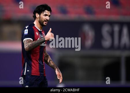 Bologna, Italien. September 2020. BOLOGNA, ITALIEN - 28. September 2020: Roberto Soriano von Bologna FC Gesten während der Serie A Fußballspiel zwischen Bologna FC und Parma Calcio. (Foto von Nicolò Campo/Sipa USA) Quelle: SIPA USA/Alamy Live News Stockfoto