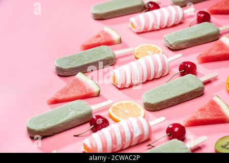 Obst und Eisstock Stockfoto