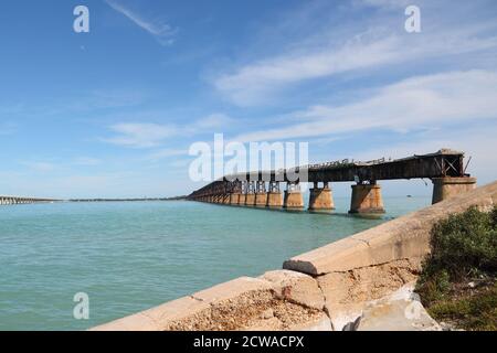 Blick auf die alte Seven Mile Bridge in den Keys, Florida, USA Stockfoto