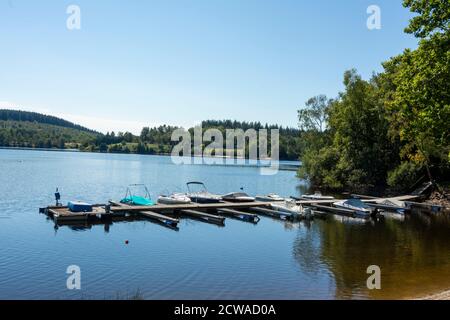 Limousin Region, Ufer des Sees von Vassiviere, Creuse und Haute Vienne Departements. Nouvelle-Aquitaine. Frankreich Stockfoto